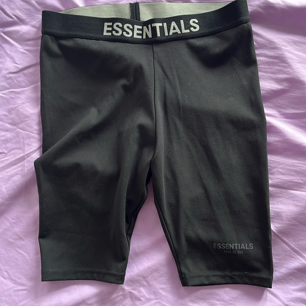 Never worn Essentials shorts black XS no tag but new!